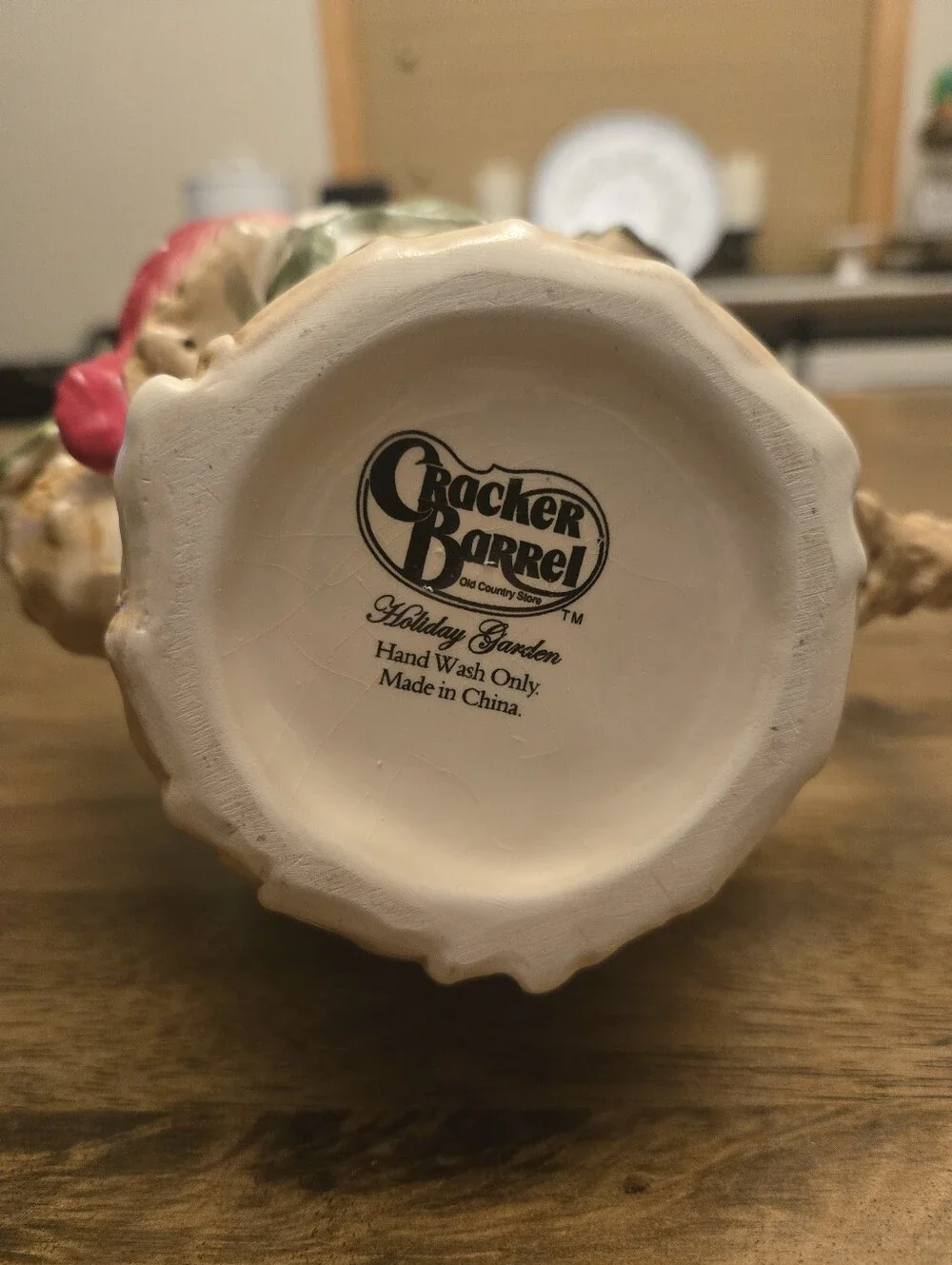 Vintage Cracker Barrel 3D Red Green Winter Christmas Holiday Garden Teapot